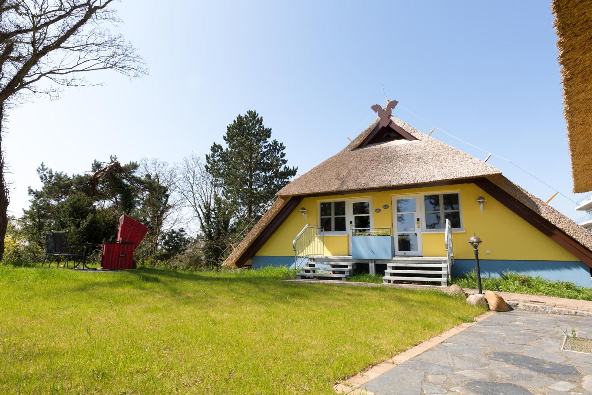 Gaestehaus Bergfalke Ahrenshoop Exterior photo