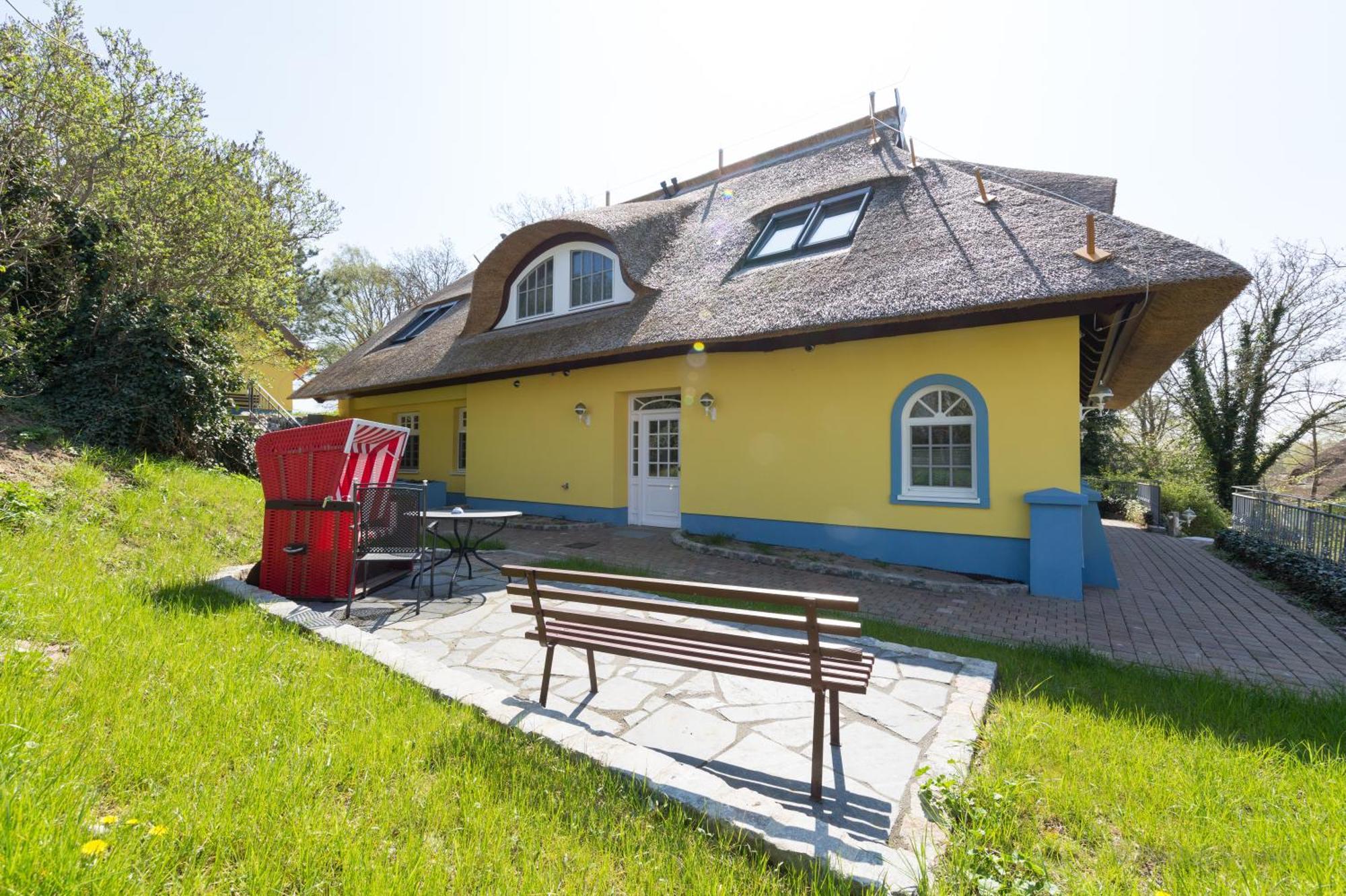 Gaestehaus Bergfalke Ahrenshoop Exterior photo